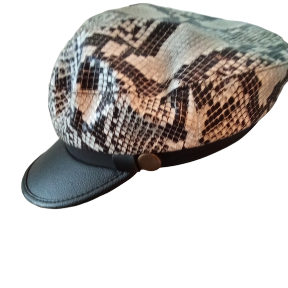 Snakeskin Leather Hat - Picture 1 of 3